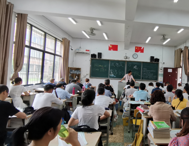 學(xué)生的創(chuàng)造力協(xié)作才能也讓他們?cè)诟?jìng)賽中收獲了成就感和自信心