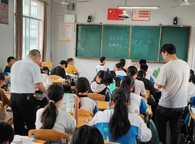 教授小學課程深化學前教育教研變革改變名利化導向