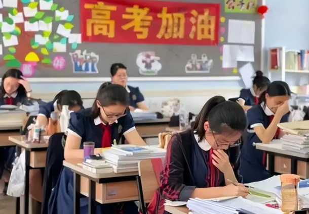阻塞縫隙加強對招生進程的全方位監管筑牢教育公正防線