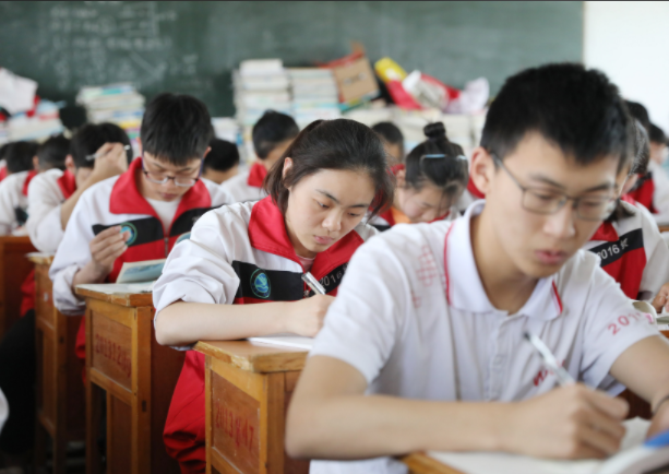 阻塞縫隙加強對招生進程的全方位監管筑牢教育公正防線